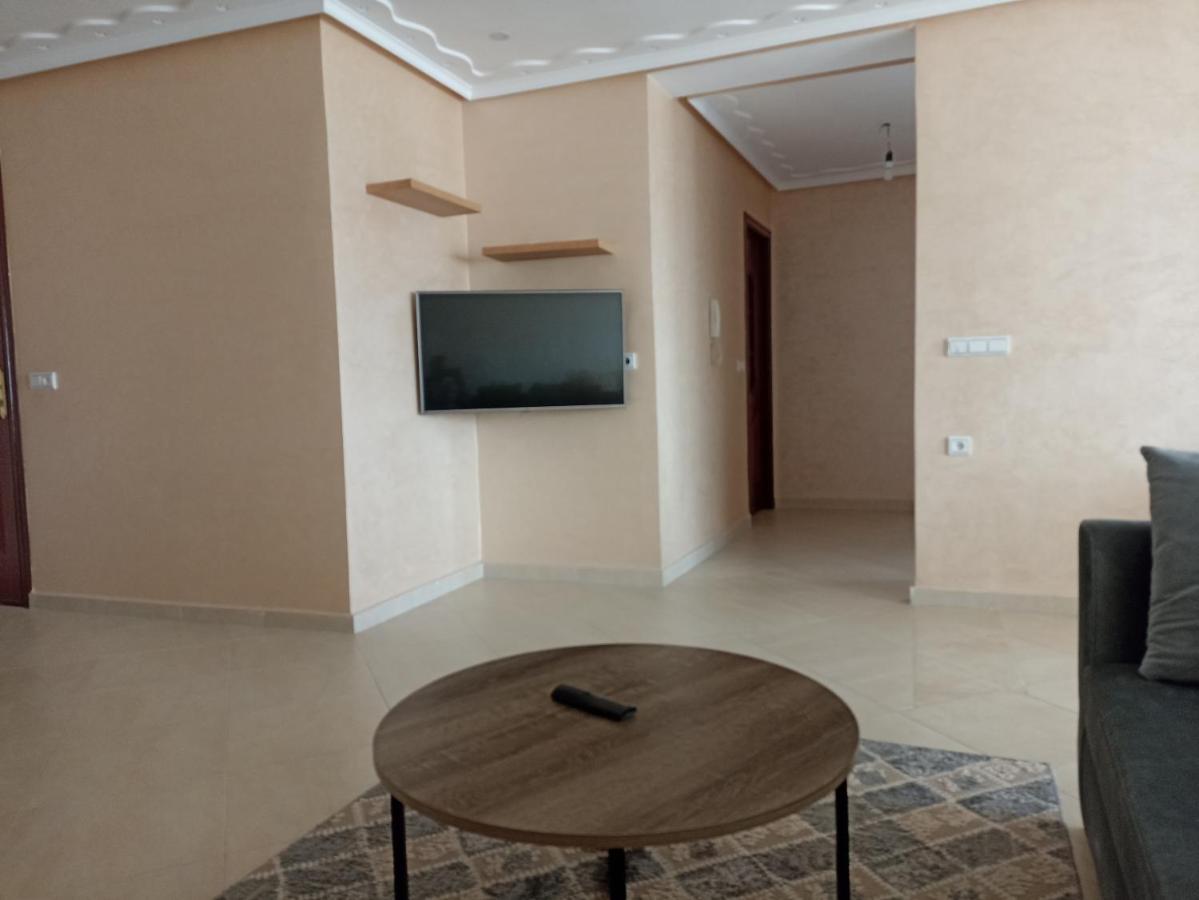 Appartement Familial Au Centre De Nador Ville Kültér fotó