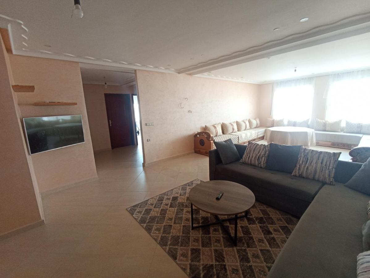 Appartement Familial Au Centre De Nador Ville Kültér fotó